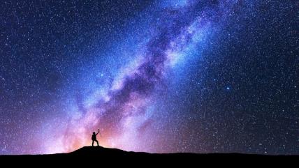 Čovek i zvezdano nebo