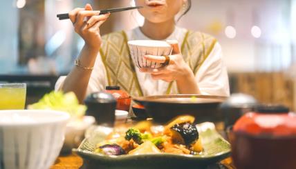 Japanka jede hranu koja podmlađuje