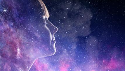 Dečak u univerzumu za horoskop