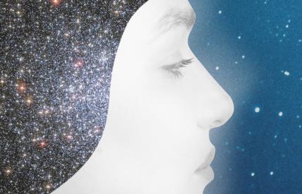 Kosmos sa likom devojke za horoskop