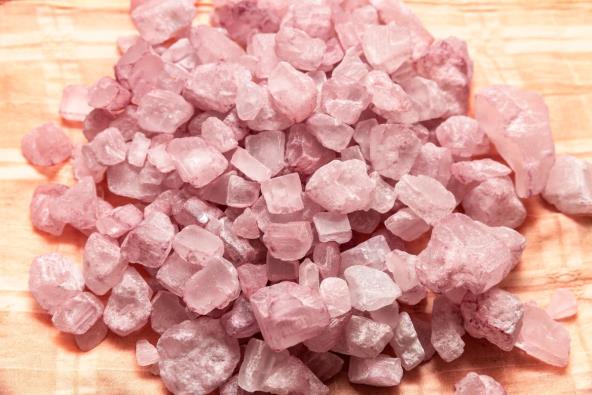 Roze kvarc ili rozenkvarc