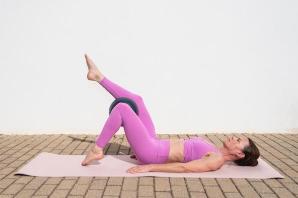 Dodirivanje poda stopalima