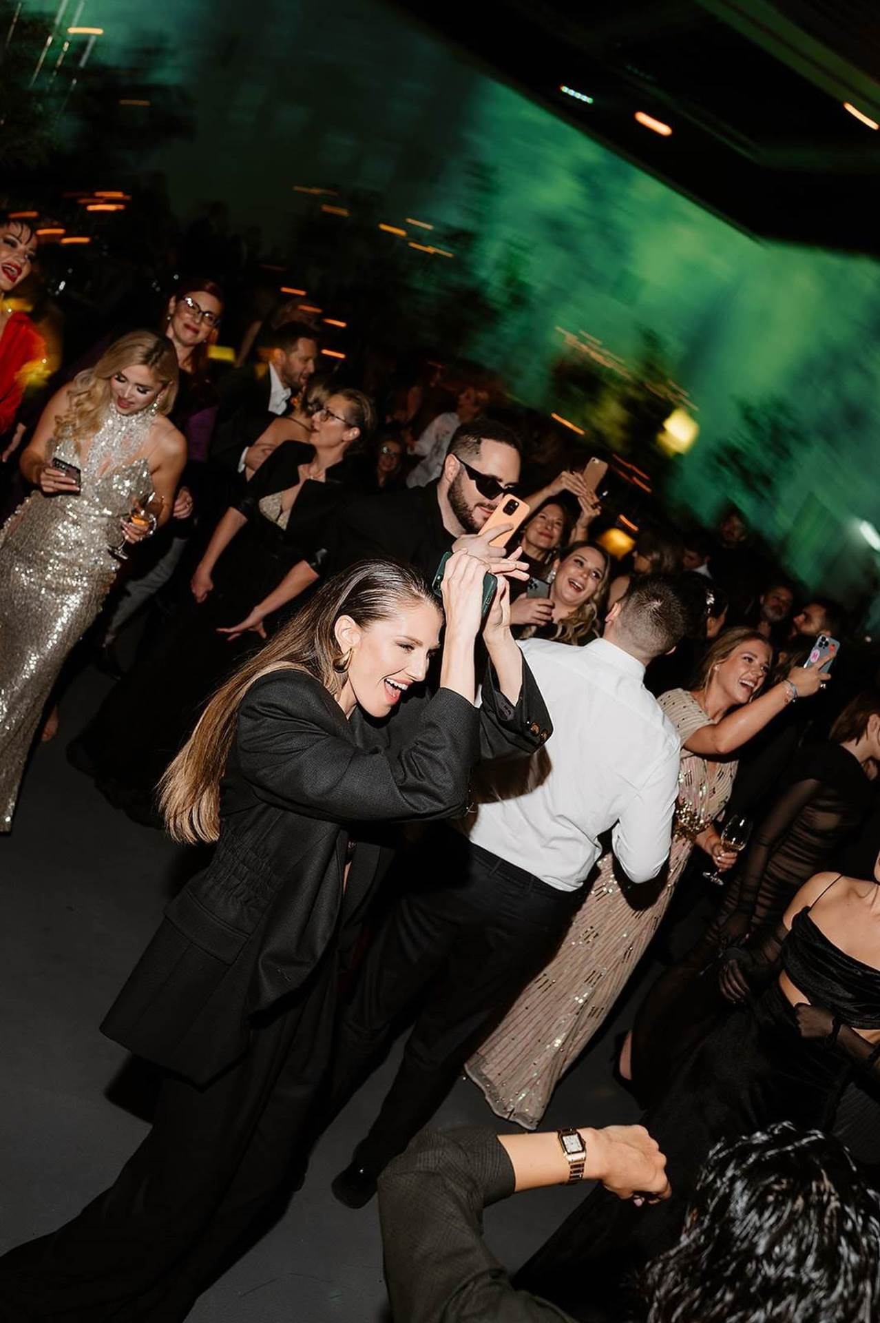 Zavirite u atmosferu elle style awardsa 20234.jpg
