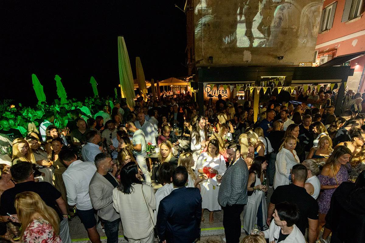 WMG i Lepa brena u Rovinju (14).jpg