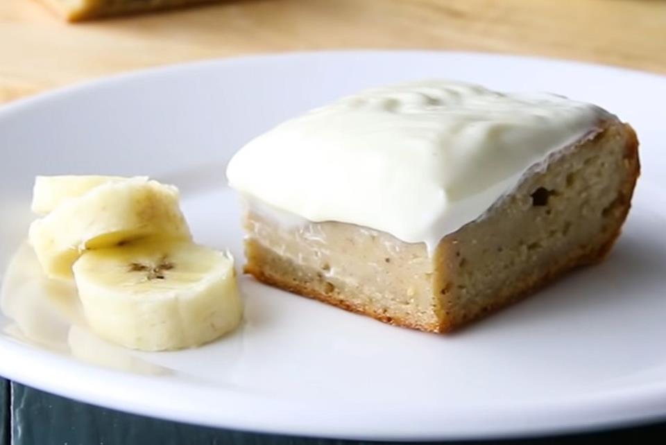 Recept za kolač od jogurta i banane.jpg