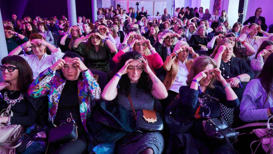 Publika (2)-2 copy.jpg