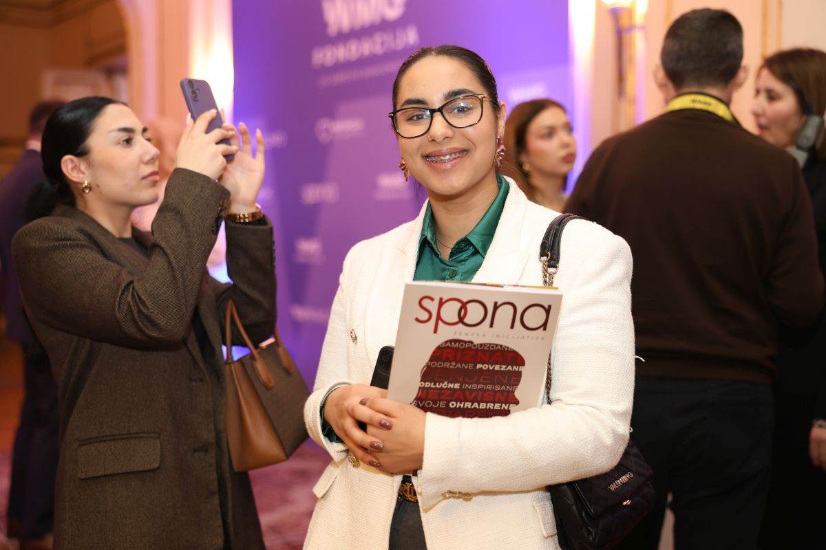 Maja Simić, Romska organizacija mladih, autor Nemanja Nikolić.jpg